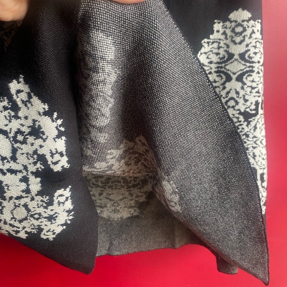 Roz and Ali Festive Knit Black and White A-line Large Petite Skirt - Picture 5 of 5